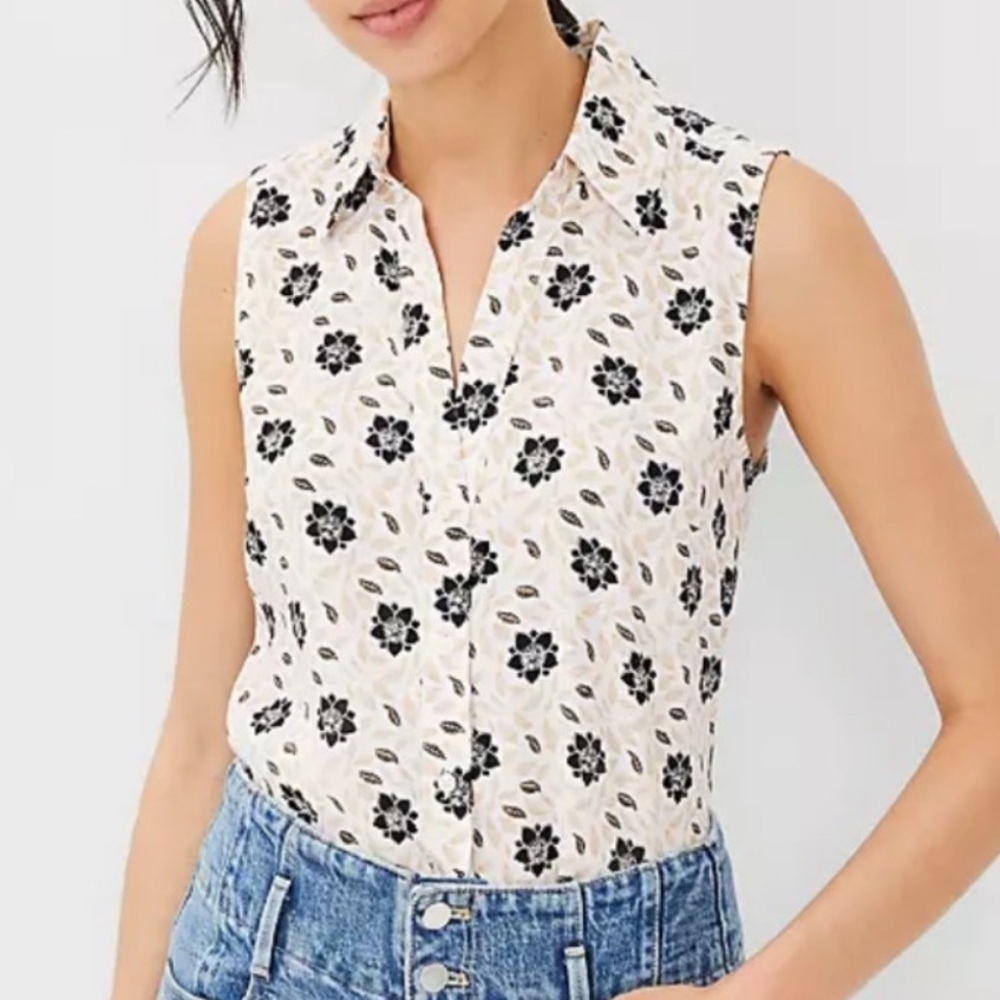 Ann Taylor Black, Tan, Cream Floral Button Down Shirt - XL - Like-new
